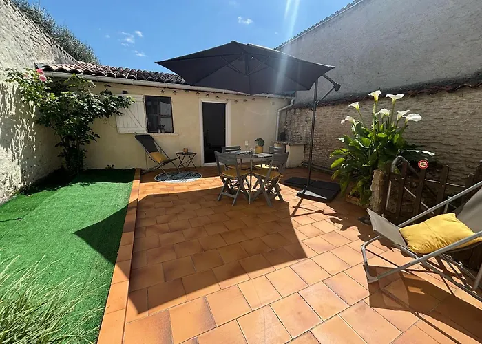 Charmante Maison Avec Cour Privative